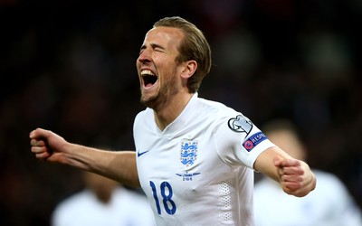 猫头鹰体育焦点-佩德里这传球充满艺术感